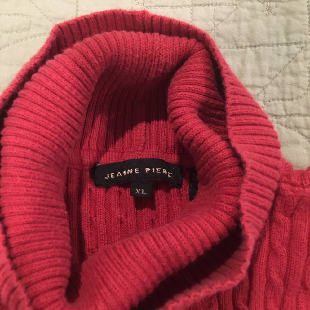 Reddish Orange sleeveless sweater top